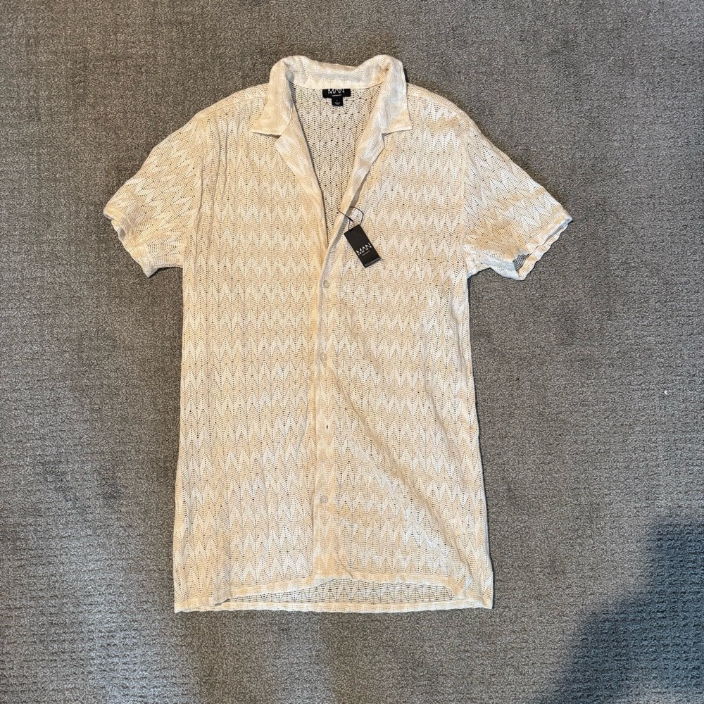 BoohooMAN button down shirt - size LT
